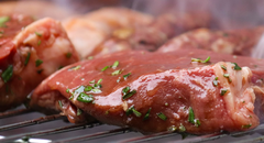 Mariniertes Stück Fleisch
